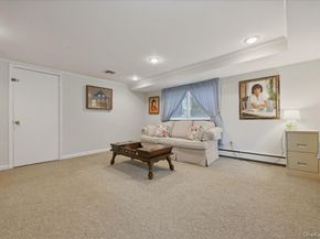 17 Avon Road, Farmingdale NY 11735