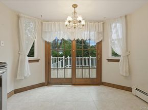 17 Avon Road, Farmingdale NY 11735