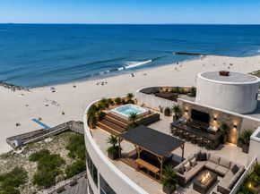 403 E Boardwalk 806, Long Beach NY 11561