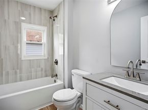 890 Kings Parkway, North Baldwin NY 11510