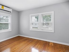 890 Kings Parkway, North Baldwin NY 11510
