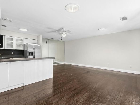 364 Woodland Court, Coram NY 11727