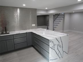 89 Kenneth Place, New Hyde Park NY 11040