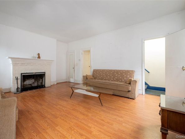 33-42 87 Street, Jackson Heights NY 11372