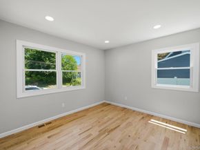 14 Reizen Avenue, Centereach NY 11720