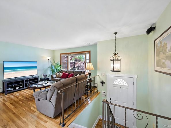 181 Emerson Avenue, North Babylon NY 11703