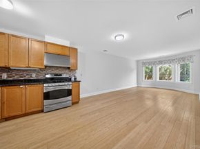343 Soundview Lane, College Point NY 11356