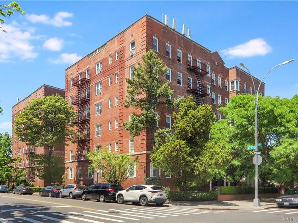 1500 Ocean Parkway 2H, Brooklyn NY 11230