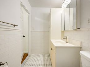 10-10 166th Street 5D, Whitestone NY 11357