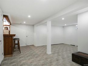 732 S 5th Street, Lindenhurst NY 11757