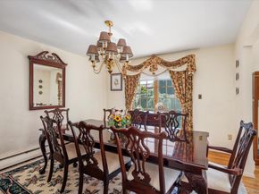 26 Quaker Lane, Farmingdale NY 11735