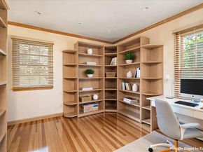 26 Quaker Lane, Farmingdale NY 11735