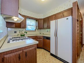 105 N Queens Avenue, Massapequa NY 11758