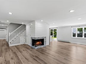26 Halfcircle Drive, Holbrook NY 11741