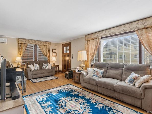 1055 Stanton Avenue, Woodmere NY 11598