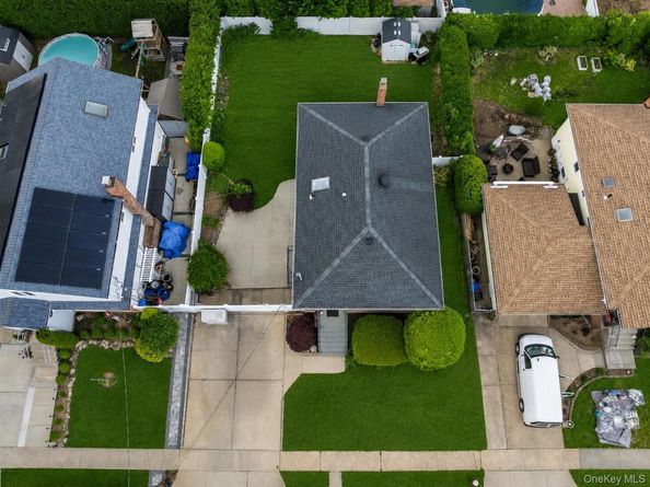 3330 Murdock Avenue, Oceanside NY 11572