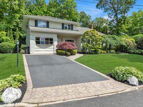 19 Cottage Court, Huntington Station NY 11746