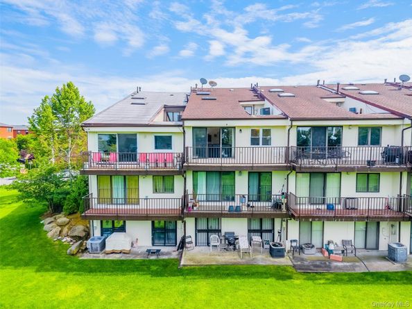 12027 Riviera Court 2B, College Point NY 11356