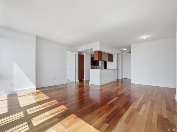 175 Huguenot Street 2602, New Rochelle NY 10801