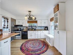 8 Lilac Lane, Levittown NY 11756