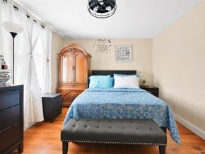 18853 120th Road, Saint Albans NY 11412