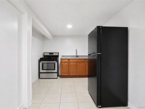 18853 120th Road, Saint Albans NY 11412