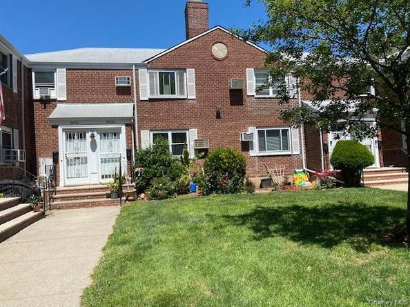 260-11 73rd Avenue E2, Glen Oaks NY 11004