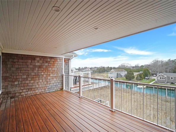 68 Foster Avenue 4, Hampton Bays NY 11946