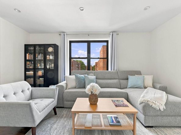 88-09 Northern Boulevard 506, Jackson Heights NY 11372