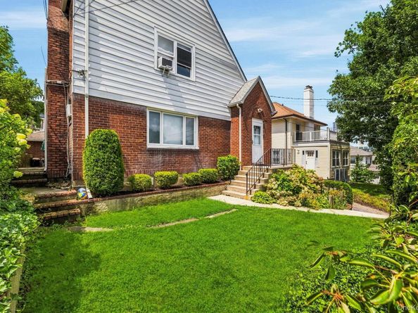 165 Hale Avenue, White Plains NY 10605
