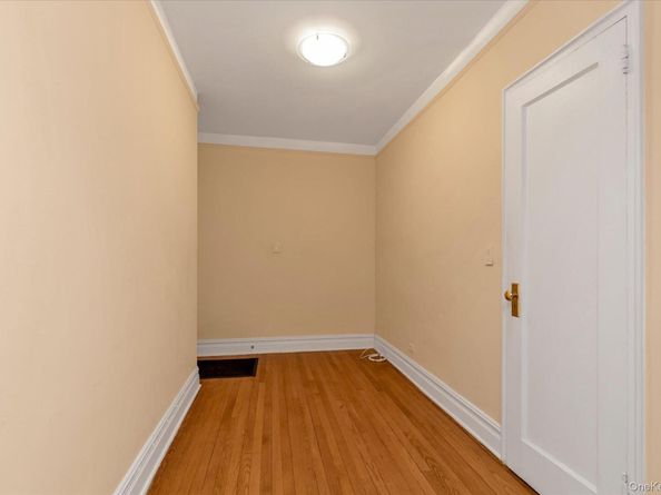41-20 46 Street 4A, Sunnyside NY 11104