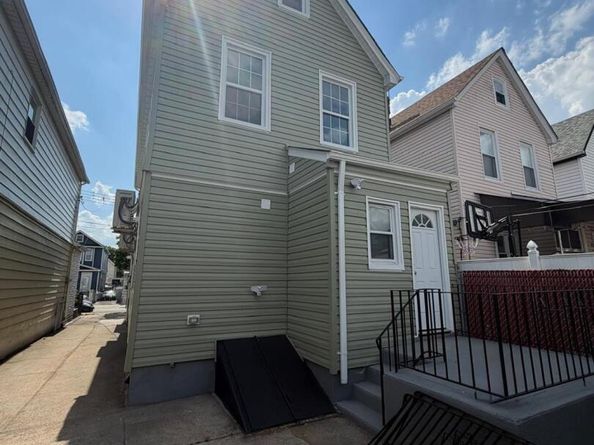 104-31 113th, Richmond Hill S. NY 11419