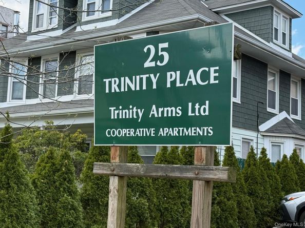 25 Trinity Place 3M, New Rochelle NY 10805