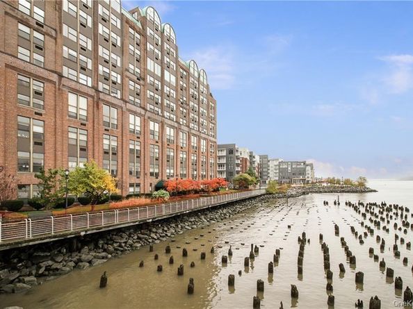 23 Water Grant Street 8I, Yonkers NY 10701