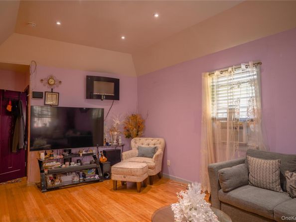 17910 Mathewson Court, Jamaica NY 11434