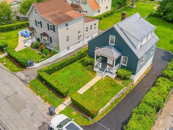 20 S Washington Avenue, Hartsdale NY 10530