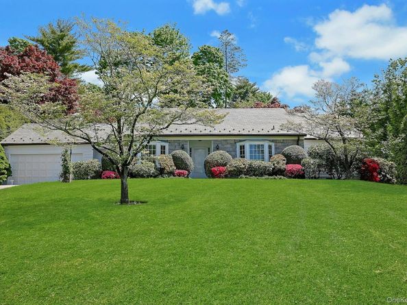 44 Ramona Court, New Rochelle NY 10804
