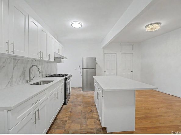 88-11 Elmhurst D2, Elmhurst NY 11373
