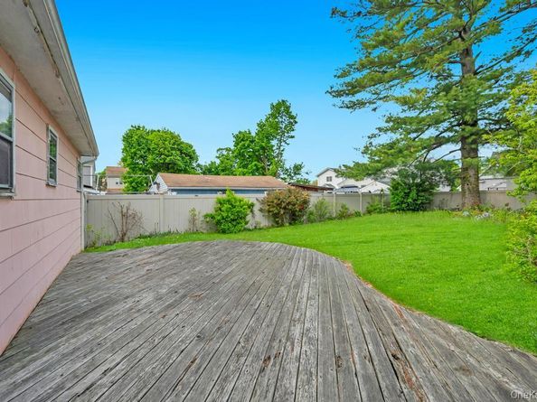 529 Liberty Street, Uniondale NY 11553