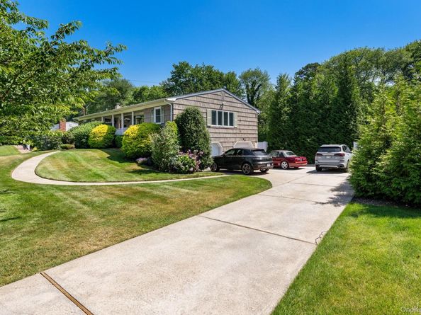 47 Wilson Street, Blue Point NY 11715