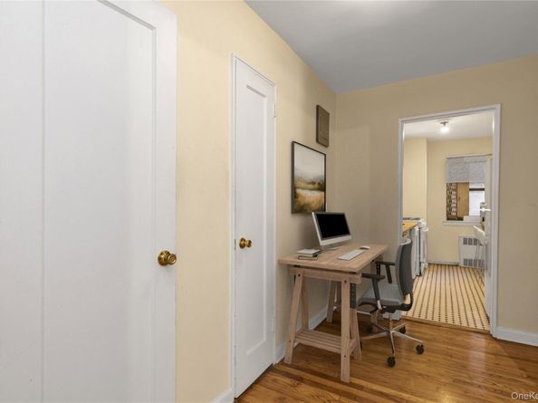102-55 67 Road 3V, Forest Hills NY 11375