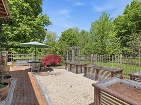 8 Elmer Galloway Road, Katonah NY 10536