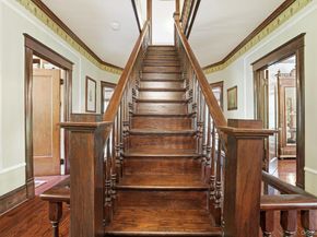8 Elmer Galloway Road, Katonah NY 10536