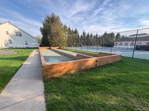 17 Constantine Way, Mount Sinai NY 11766