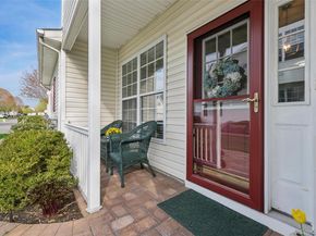 17 Constantine Way, Mount Sinai NY 11766