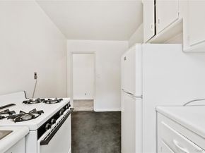 8 Lawrence Drive C, White Plains NY 10603