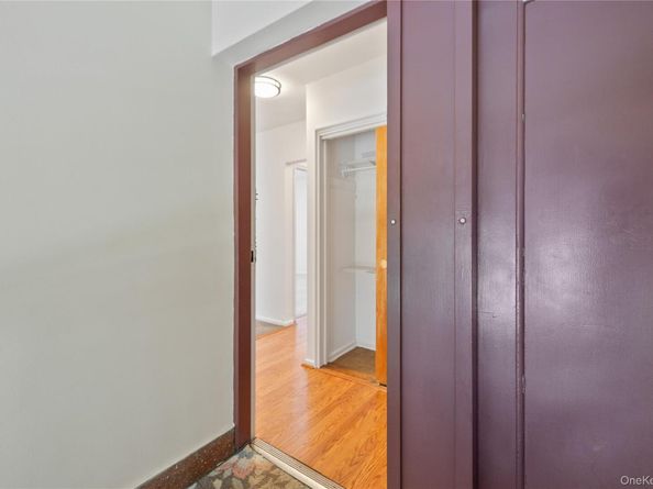 8 Lawrence Drive C, White Plains NY 10603