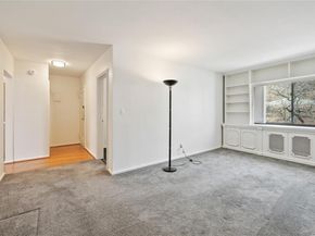 8 Lawrence Drive C, White Plains NY 10603