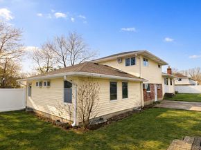 10 Wisteria Way, Commack NY 11725