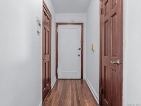 56-07 31st 6A, Woodside NY 11377